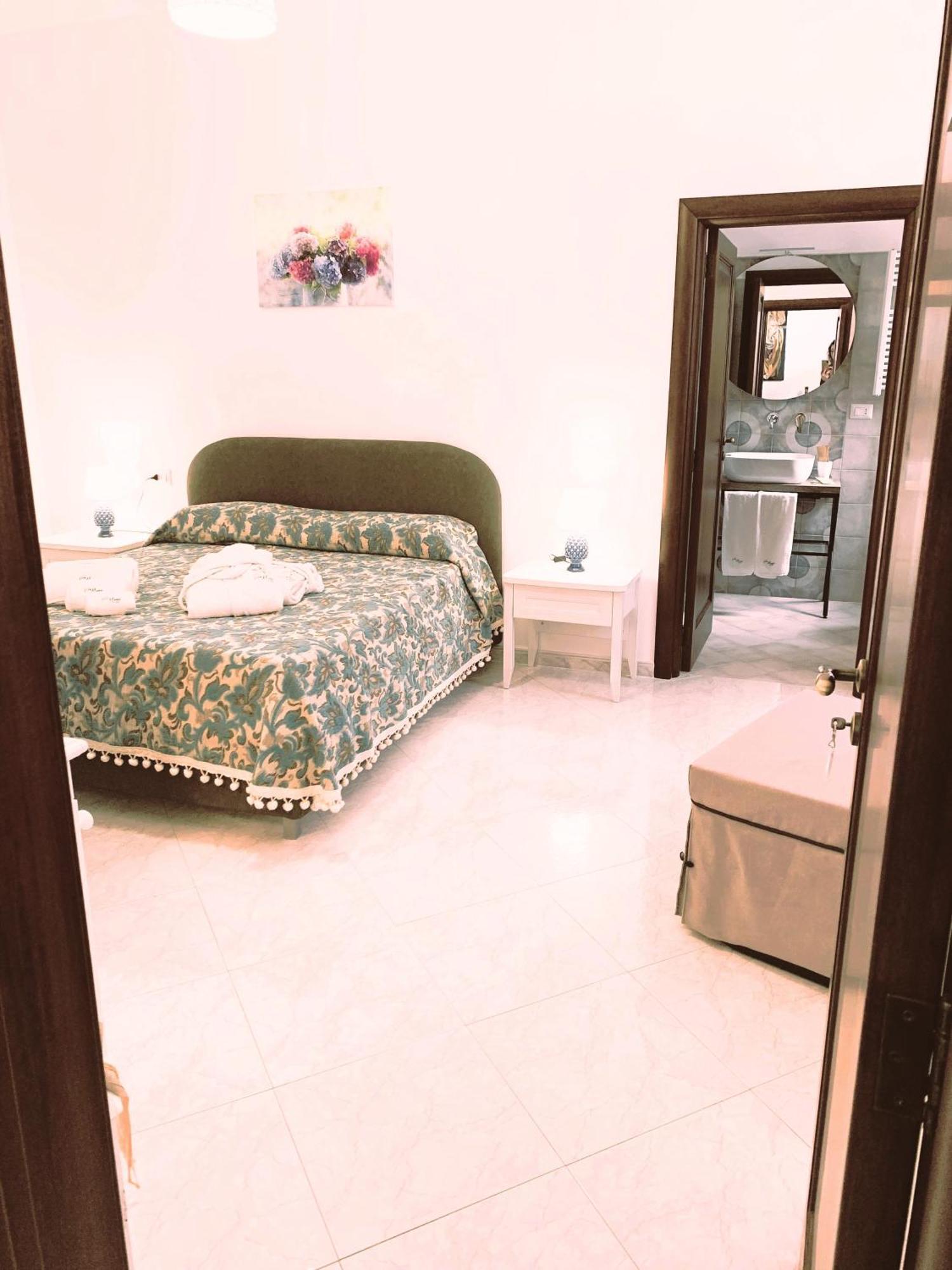 לוקורוטונדו B&B Villa Maggi מראה חיצוני תמונה