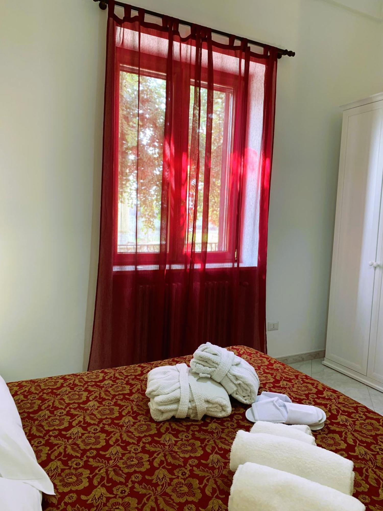 לוקורוטונדו B&B Villa Maggi מראה חיצוני תמונה